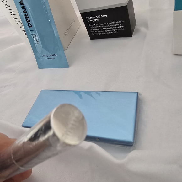DermaStrips - White - Picture 4 of 8